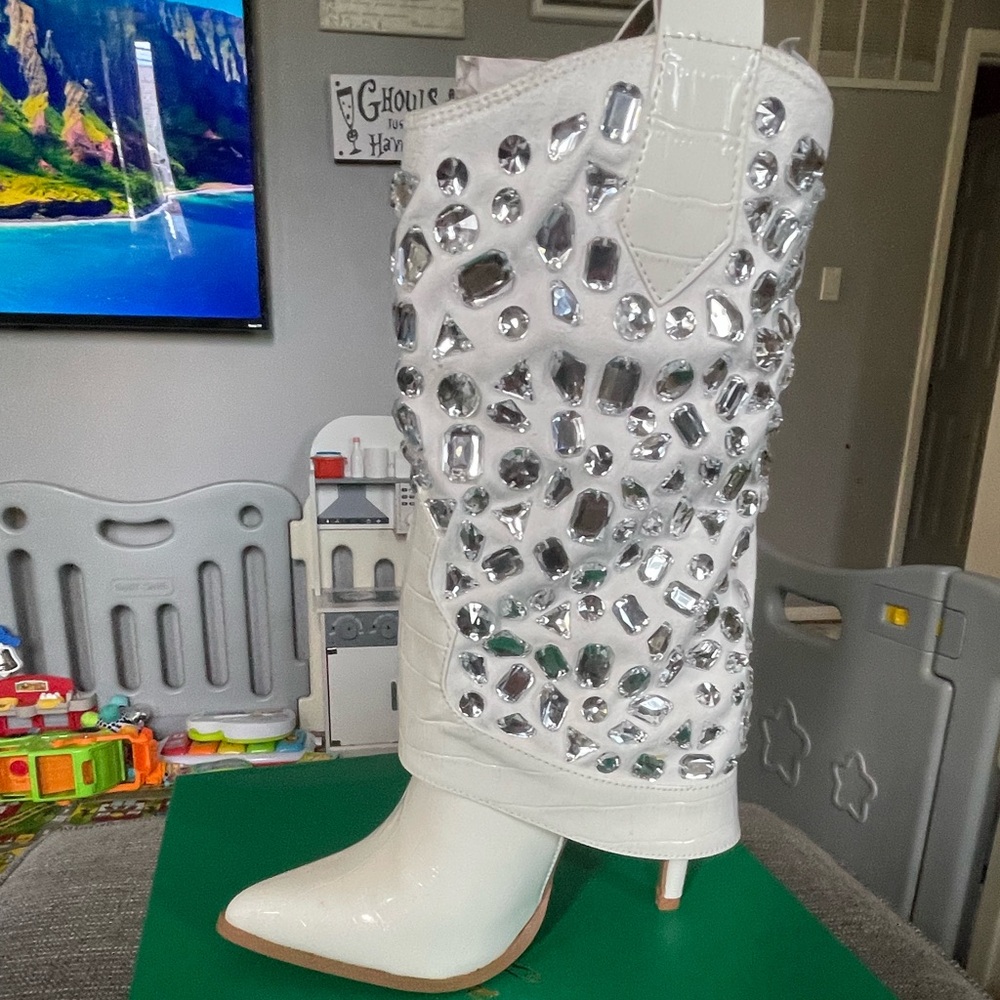 Lauren Lorraine White and Silver Heeled Boots